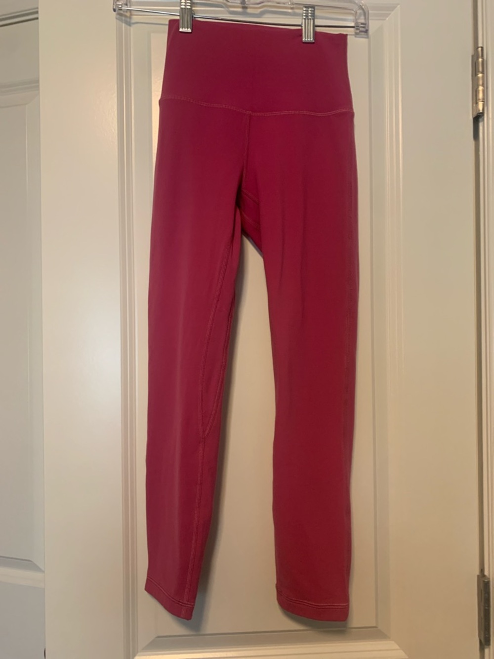 Lululemon Align Leggings, 23 inch, Sz 2
GUC, some wash wear